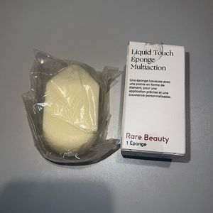 Rare Beauty Sponge